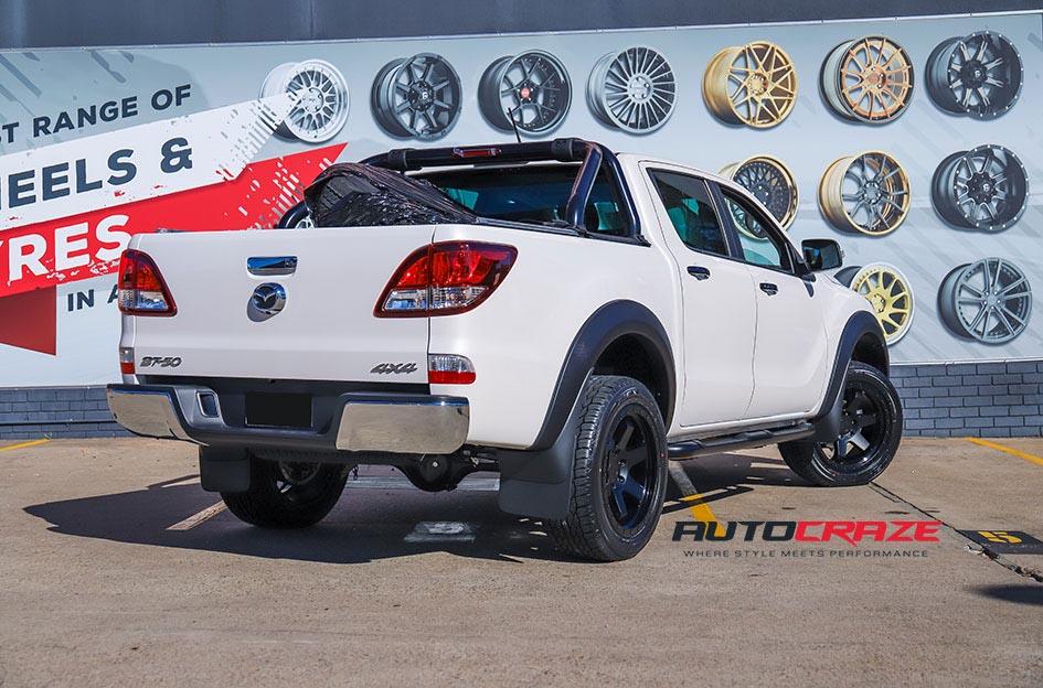 MAZDA-BT-50-SIX-MATTE-BLACK
